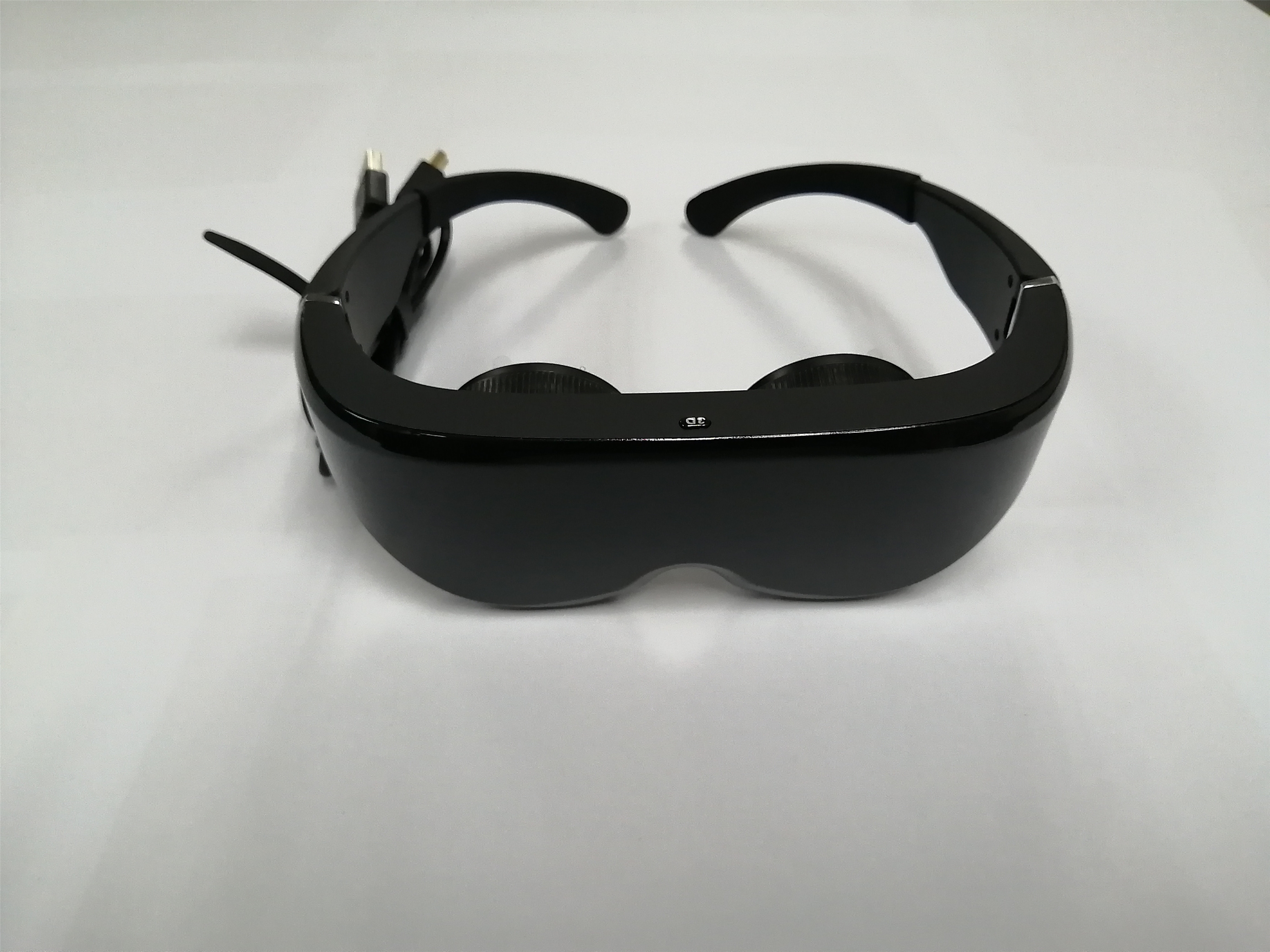 1058PPI 1600x1600 FOV Head Mounted Display 2.1 Inch HDMI VR Glasses