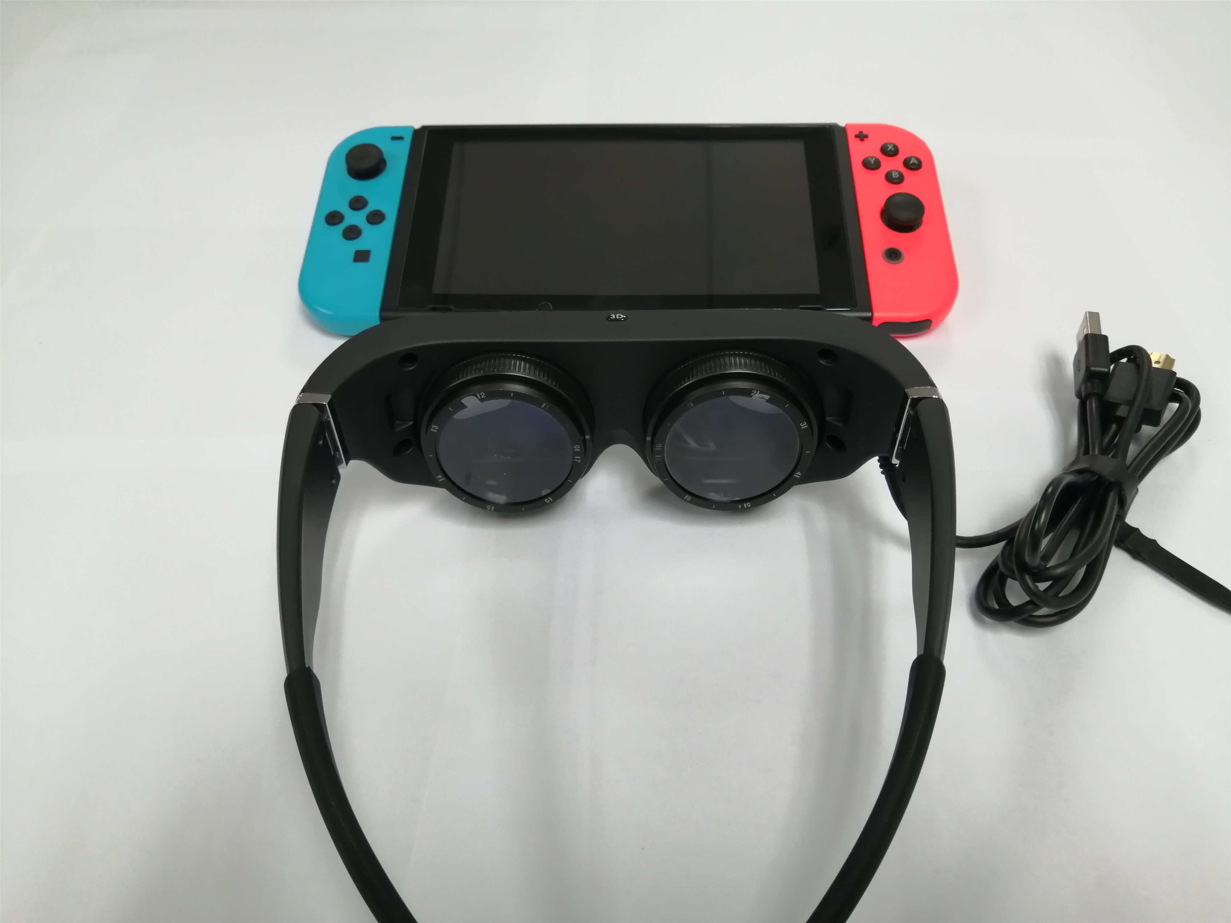 ENMESI HDMI Head Mounted Display Adjustable Diopter 68 Degree 1000in